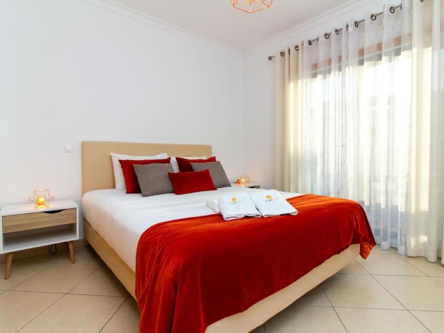 Magnolia Ab House - Pool View & Privat Garden & Garage * Albufeira