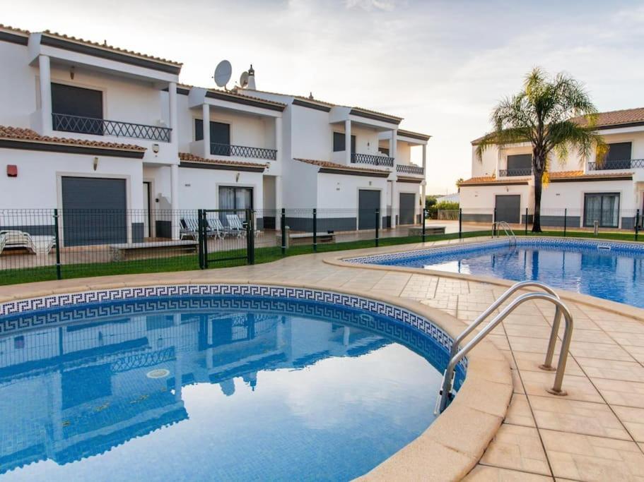 Magnolia Ab House - Pool View & Privat Garden & Garage Villa